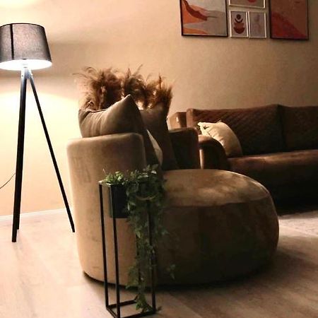 Apartment In Приштина Экстерьер фото