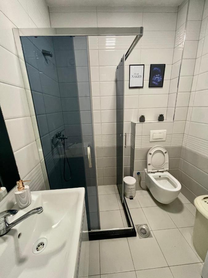 Apartment In Приштина Экстерьер фото