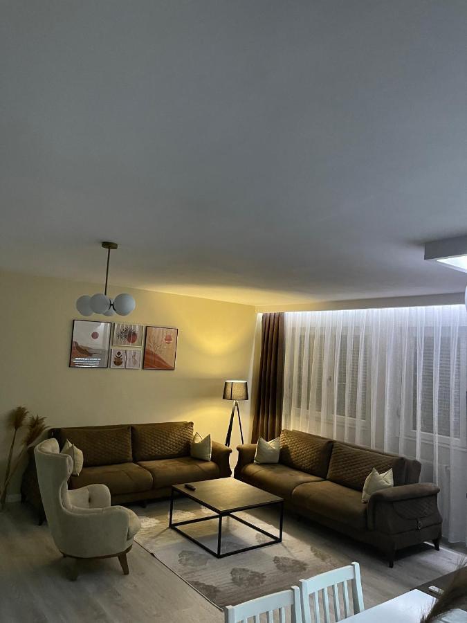 Apartment In Приштина Экстерьер фото
